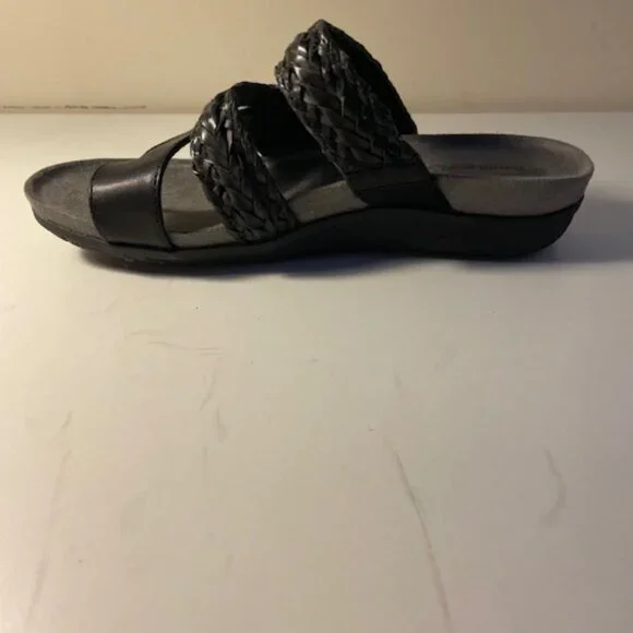 Womens BareTraps® Jonelle Sandals size 7 New - Picture 4 of 4
